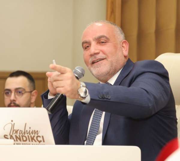 Başkan Sandıkçı: 'Borçsuz belediye olarak yolumuza devam ediyoruz'