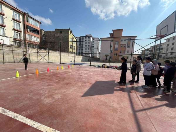 Elazığ'da çocuklar sporda ilk adımını atıyor