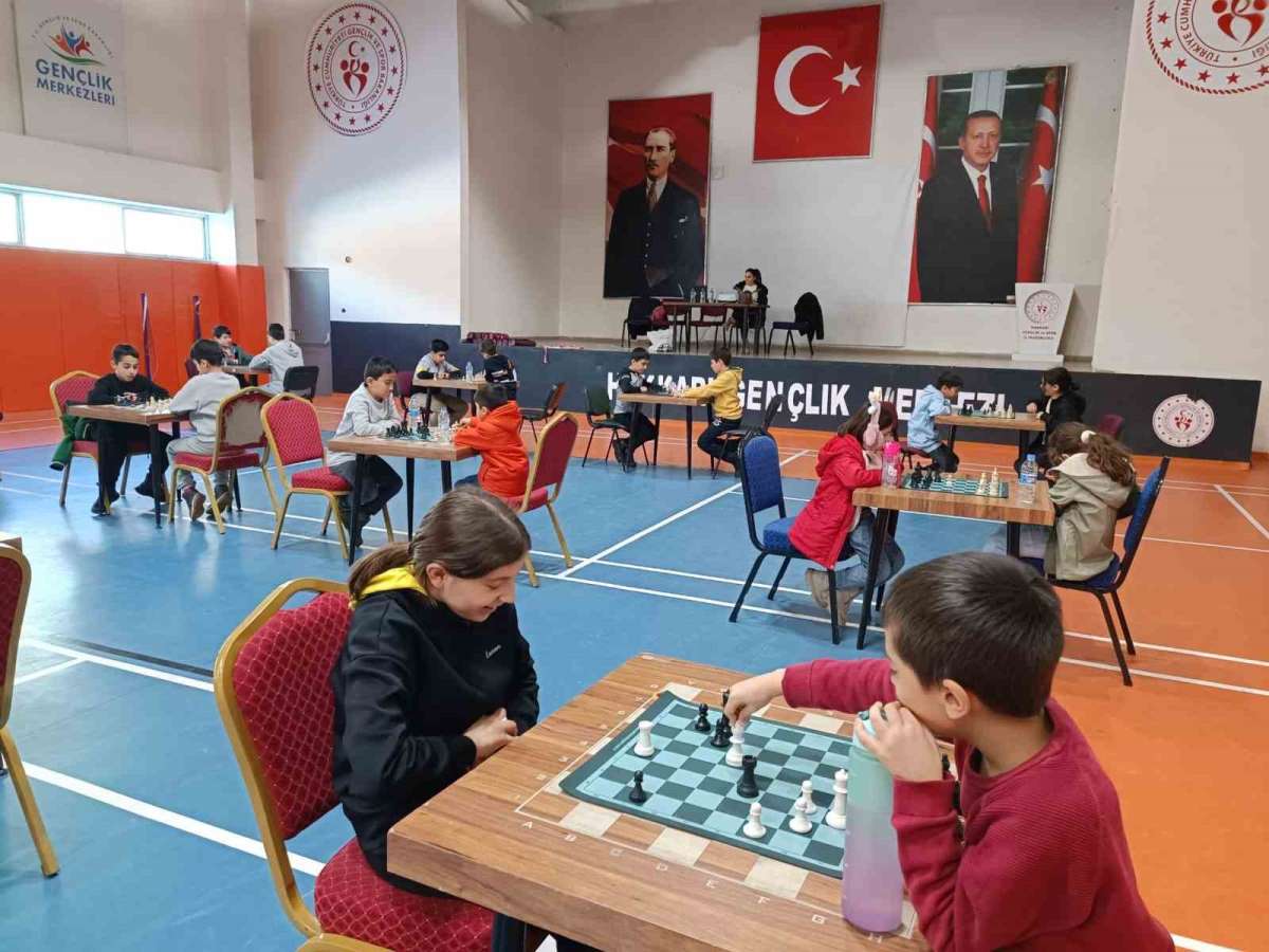 Hakkari'de Satranç İl Şampiyonası heyecanı