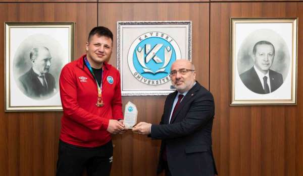 Üniversiteler Boks Ünilig Türkiye Şampiyonası'nda KAYÜ'den derece - Kayseri haber