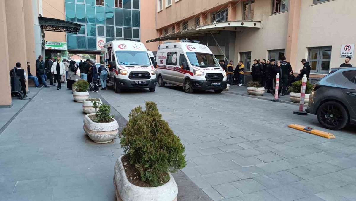 Batman'da düğün salonunda bıçaklı kavga: 3 yaralı