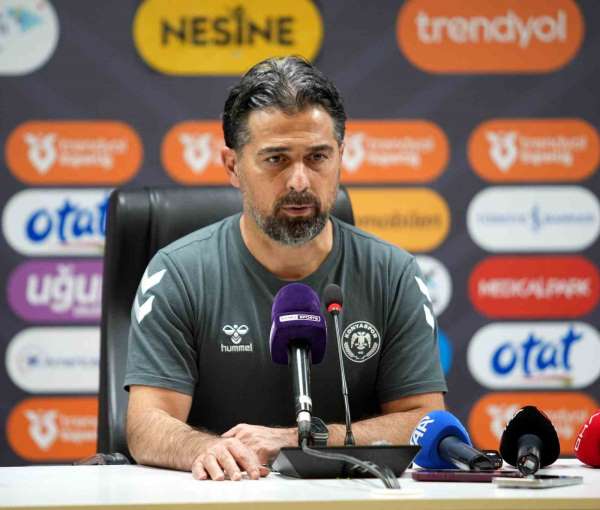 İlhan Palut: 'Aldığımız 1 puan bizim için kazanç, Samsunspor daha iyi oynadı'