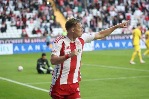 Trendyol Süper Lig: Antalyaspor: 3 - Eyüpspor: 0