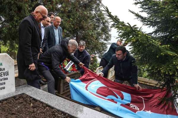 Başkan Ahmet Ağaoğlu, vefat eden taraftarların mezarlarını ziyaret etti - Trabzon haber