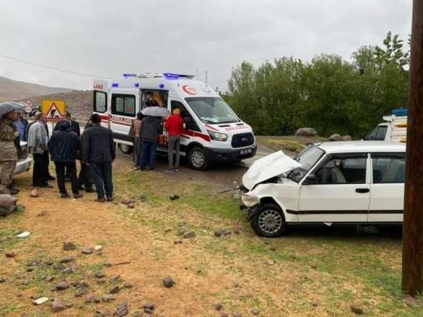 Tunceli'de trafik kazası: 4 yaralı - Tunceli haber