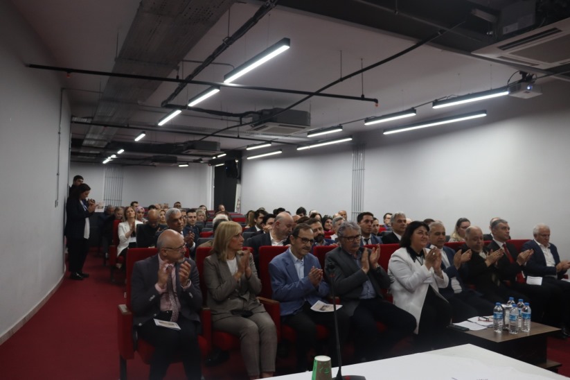 Balkan Tarih Kongresinde Duygusal Anlar