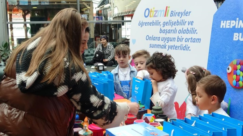 Samsunlu anne ve çocuklardan otizmli çocuklara destek