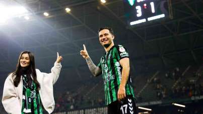 Kocaelispor'da Oğulcan Çağlayan mağlubiyetler için taraftardan özür diledi