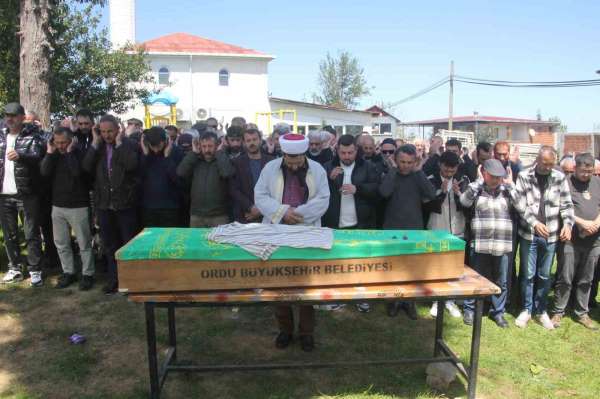 Ordu'da suda cansız bedenine ulaşılan şahıs son yolculuğuna uğurlandı