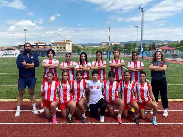 Antalyaspor Ragbi Kadın Takımı'ndan çeyrek final