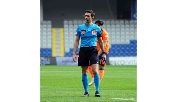 Sivasspor-Kayserispor maçını Burak Pakkan yönetecek