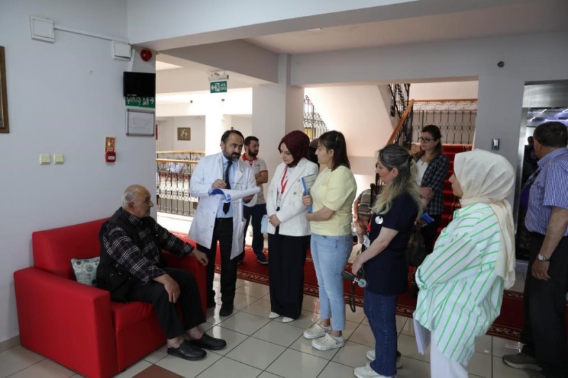80 yaş üstü ile yatağa bağımlı hastaları için reçete ve rapor kolaylığı