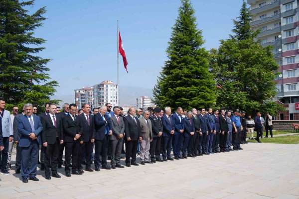 Niğde'de Kurban Arifesinde şehitlik ziyaret edildi
