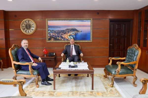 KBÜ Rektörü Kırışık, Ordu ve Giresun'da kurumsal ziyaretler gerçekleştirdi