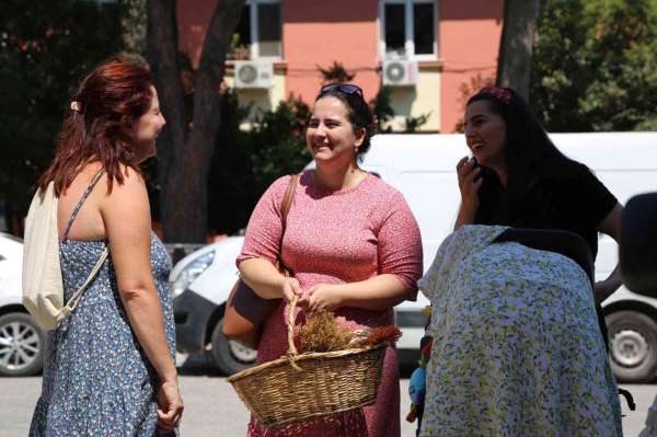 Geleneksel markete geleneksel davet - İzmir haber
