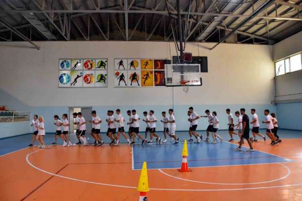 DBB, öğrencileri BESYO sınavlarına ücretsiz hazırlıyor