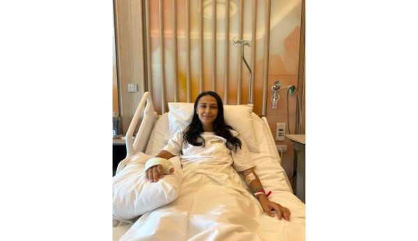 Simge Aköz, elinden operasyon geçirdi