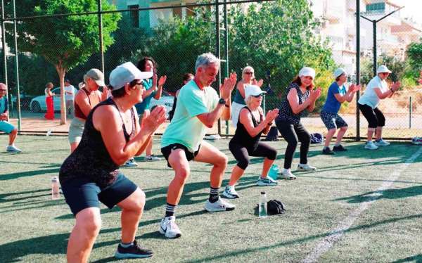 Didim'de ücretsiz sabah egzersizleri dört noktada sürüyor