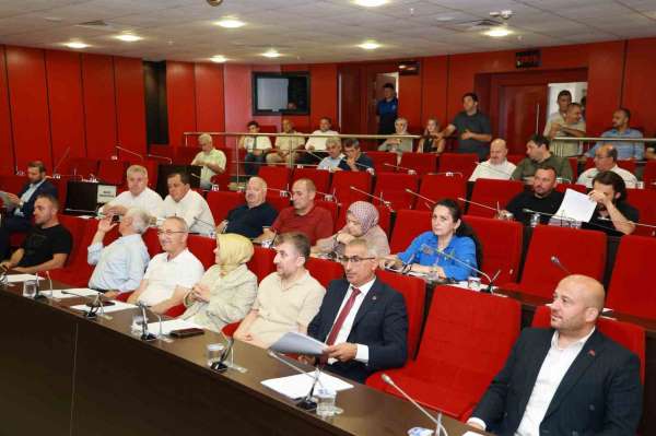Gebze Meclisi'nden üniversitelilere 12 bin TL destek