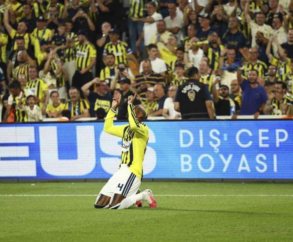 Talisca'dan 3 maçta 3 gol