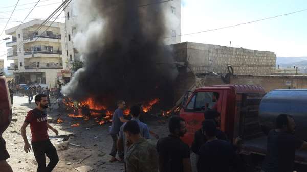 Afrin'de bomba yüklü araçla saldırı: 1 ölü, 1 yaralı