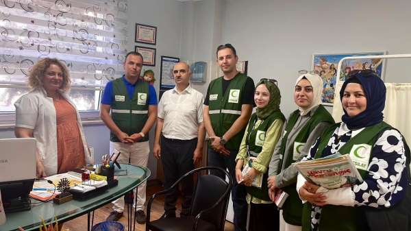 Yeşilay Şube Başkanı Türkmen: 'Toplum sağlığı için hekimlerimizle omuz omuza çalışıyoruz'