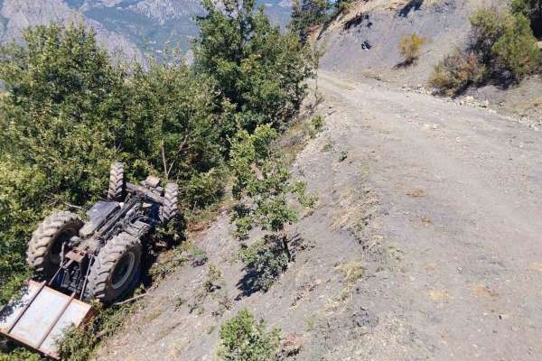 Amasya'da traktör şarampole yuvarlandı: 1 ölü, 3 yaralı