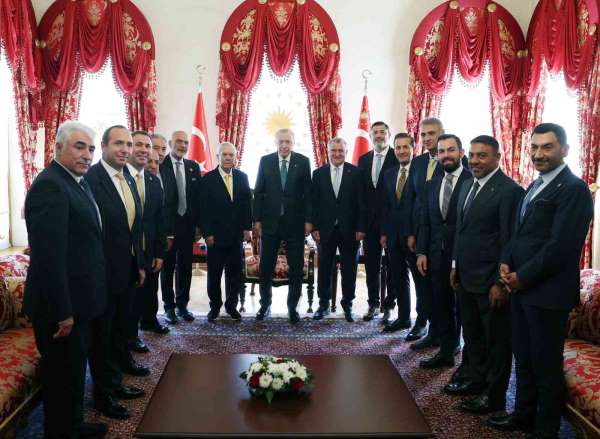 Cumhurbaşkanı Erdoğan, 4 spor kulübü başkanını kabul etti