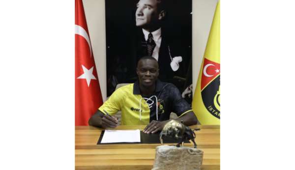 İstanbulspor Mamadou Fall ve Aytaç Kara'yı renklerine bağladı