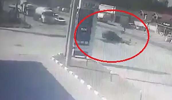 18 yaşındaki motosiklet sürücüsünün öldüğü feci kaza kamerada