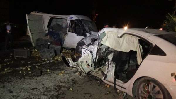 Afyonkarahisar'da feci kaza: 1 ölü, 7 yaralı 