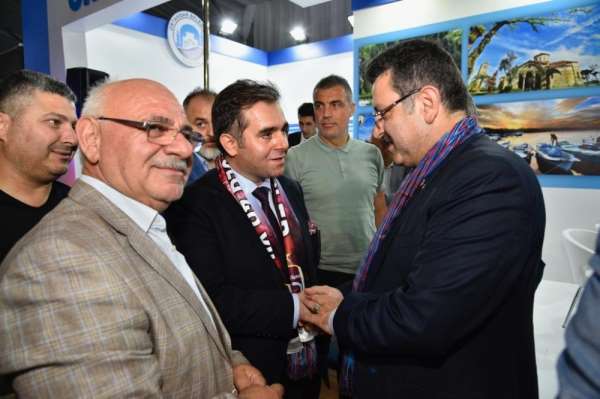 Genç, ziyaretçilere Ortahisar'ı anlattı