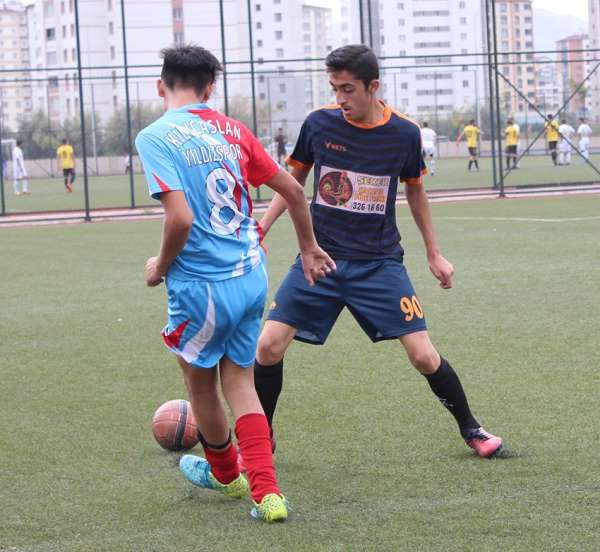 Kayseri U-17 Ligi'nde 6. takım son hafta belli olacak 