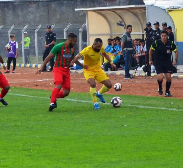 TFF 3. Lig: Fatsa Belediyespor: 0 - Karşıyaka: 0 