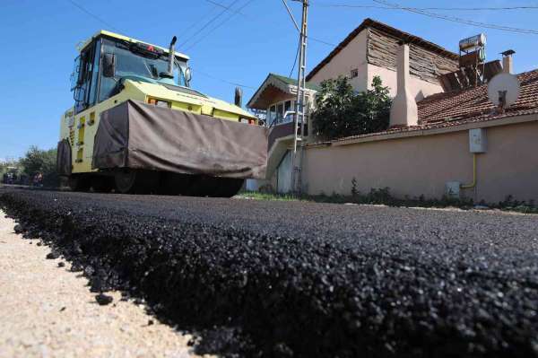 Suluova Belediyesi 3 ayda 25 kilometre yolu asfaltladı