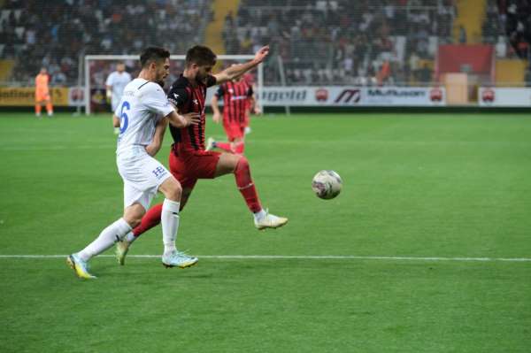 TFF 2 Lig: 24Erzincanspor: 1 - Arnavutköy Belediyesi Gençlik ve Spor: 1 - Erzincan haber