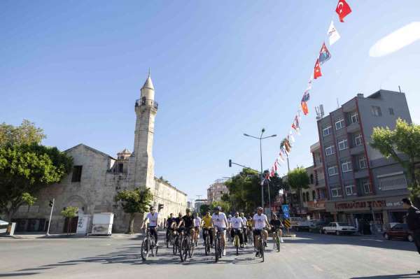 Bisiklet tutkunları 'Kleopatra Bisiklet Festivali'nde buluştu