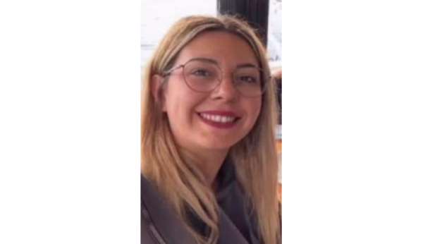 İzmir'de bir kadın kocası tarafından bıçaklanarak öldürüldü