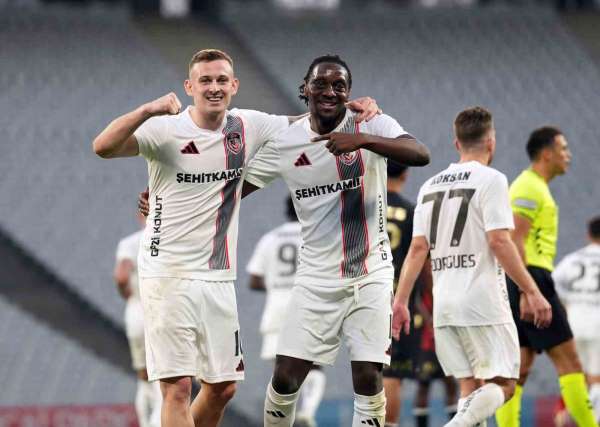Trendyol Süper Lig: Fatih Karagümrük: 0 - Gaziantep FK: 2