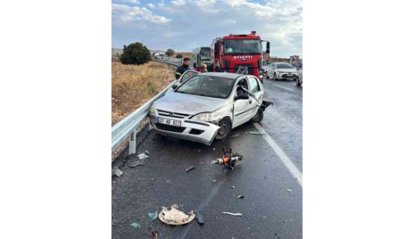 Adıyaman'da dört araç zincirleme kaza yaptı: 4 yaralı