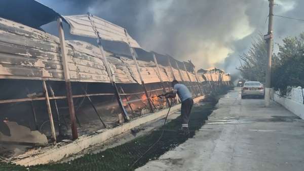 Aydın'daki pazar yeri yangını kontrol altına alındı