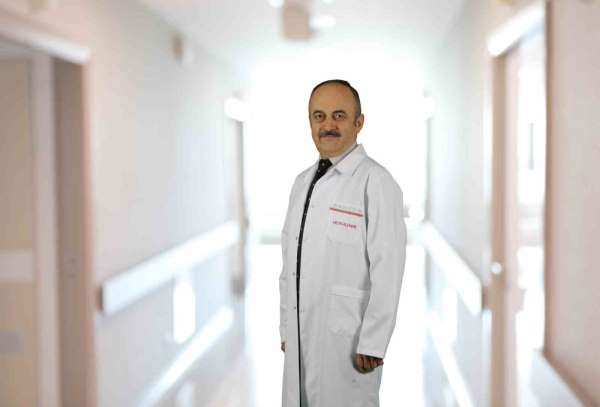 'Meme kanserinde cerrahi tedavi tümörün özelliklerine göre planlanıyor'