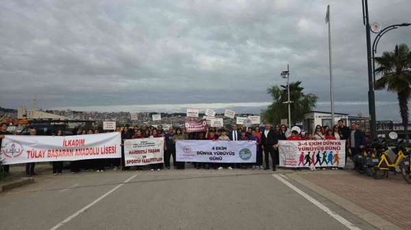 Samsun'da öğrenciler sağlıklı yaşam için yürüdü