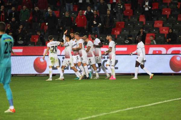 Spor Toto Süper Lig: Gaziantep FK: 2 - Kasımpaşa: 0 (Maç Sonucu)