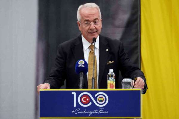 Erol Bilecik: 'Mikrofonların önünde büyüğüz demekle büyük olunmuyor'