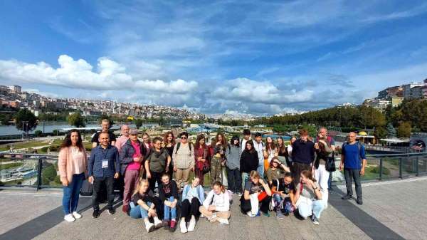 İstiklal Şehit Lokman Oktay Ortaokulu Avrupalı misafirlerini ağırladı - İstanbul haber