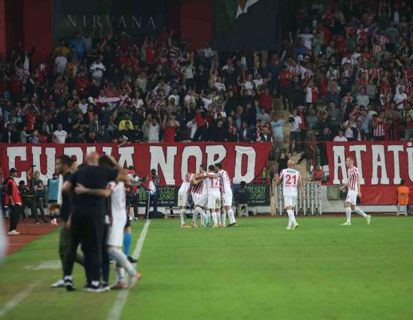 Trendyol Süper Lig: Antalyaspor: 3 - Beşiktaş: 2