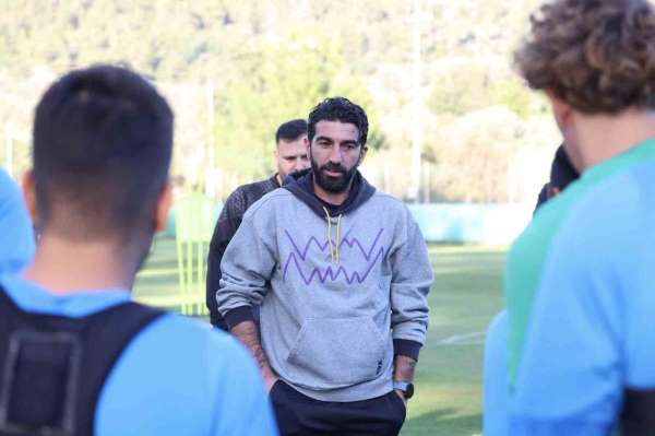 Burhan Eşer: 'Yeni bir serinin başlangıcı için İstanbulspor maçını kazanmak istiyoruz'