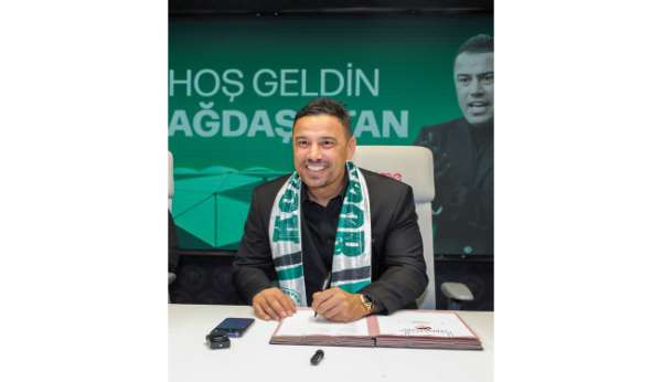 Konyaspor, Çağdaş Atan ile 1,5 yıllık sözleşme imzaladı