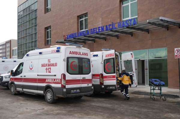 Niğde'de oto galeri önünde silahlı saldırı: 1 yaralı